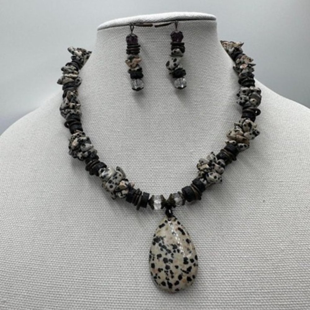 Necklace and earrings